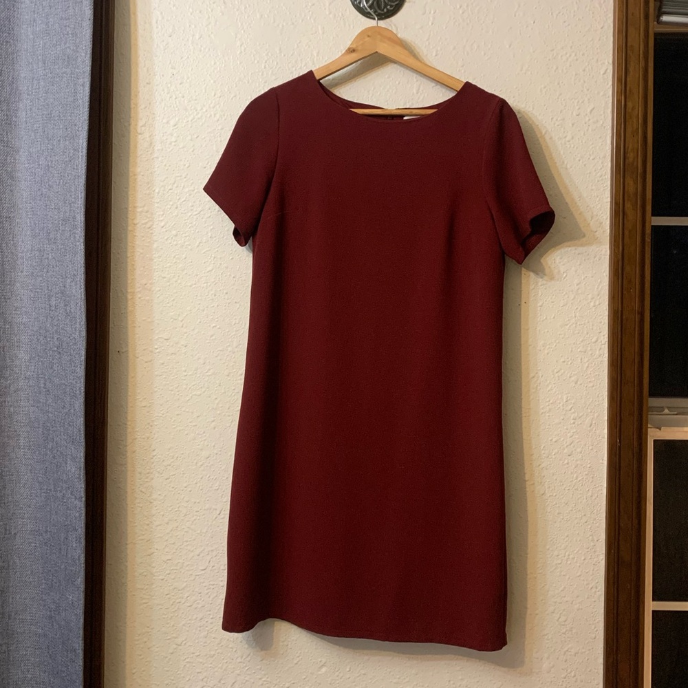 Charming Charlie Burgundy Short Sleeve Dress - Small